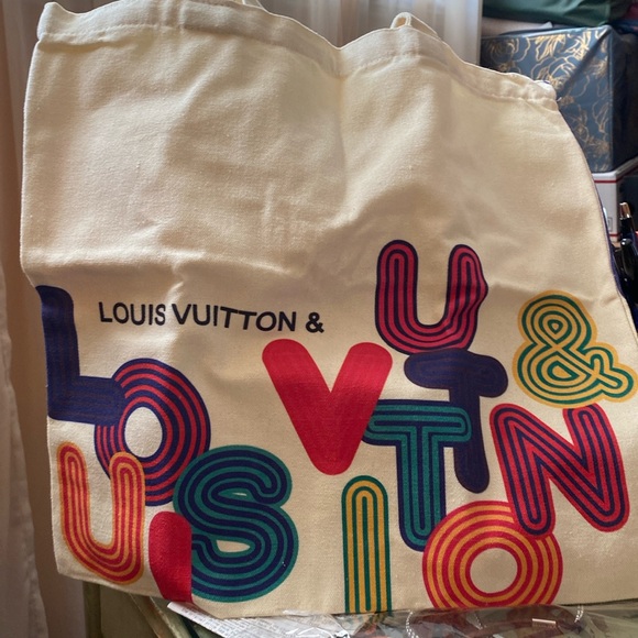 Louis Vuitton & Canvas  Exhibition 2022 Tote - Picture 3 of 8